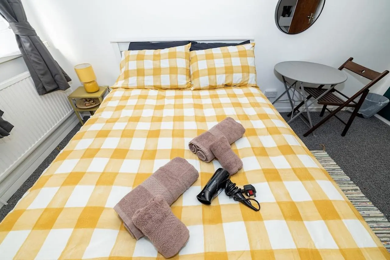 Nice Rooms In Mile End Londra 0*,